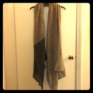 Ecote Scarf